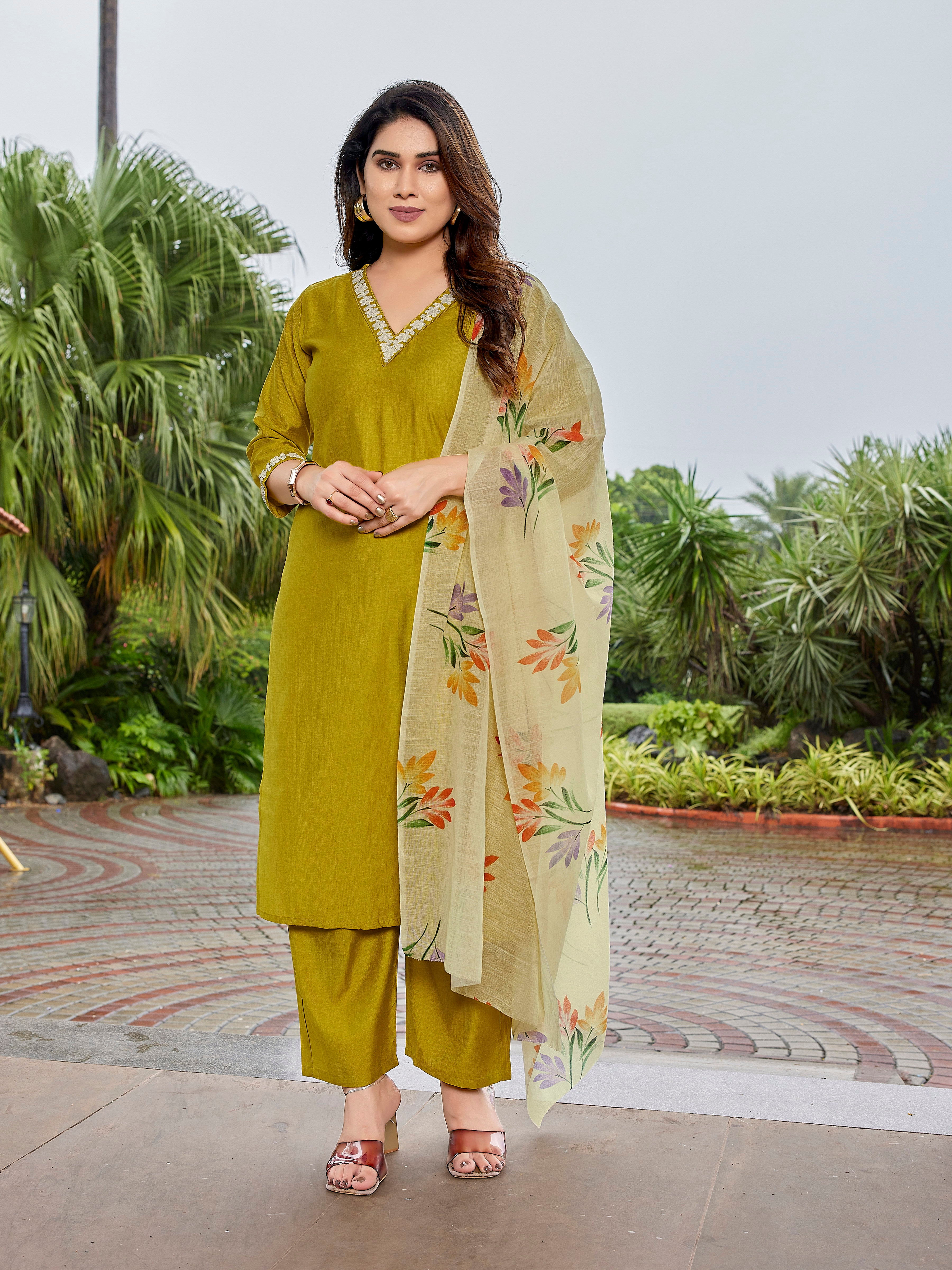 Vertical Silk Embroidered Mustard yellow Kurta Pant Set with Brush Print Dupatta